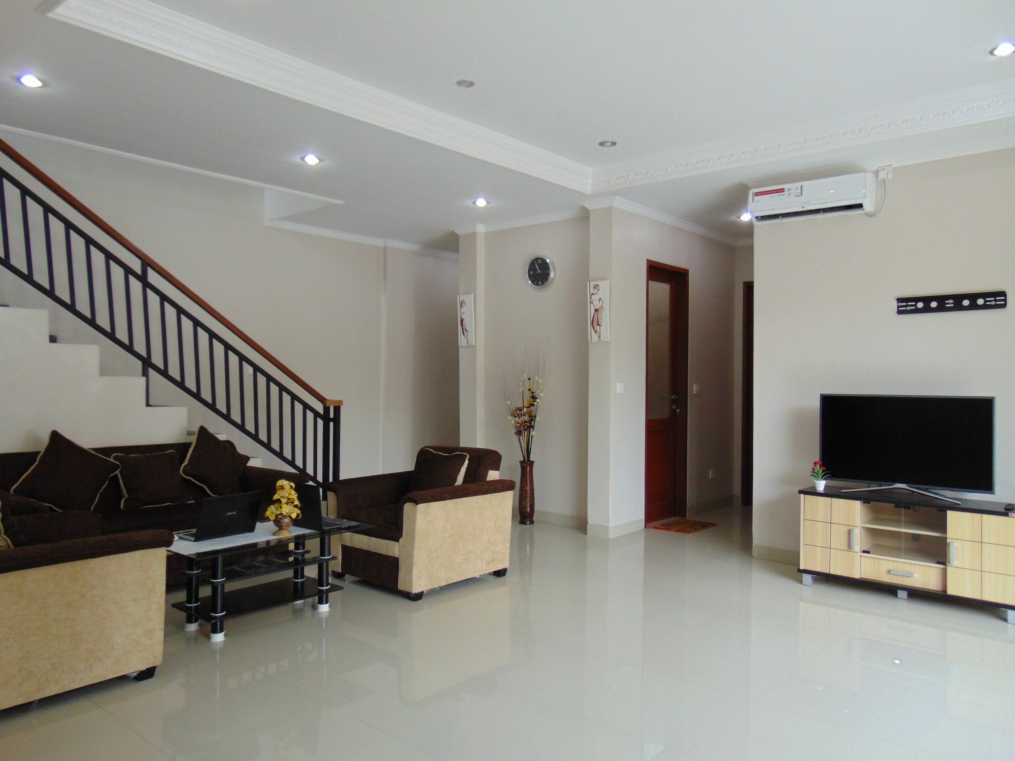 Dipondok Homestay Пекату Экстерьер фото
